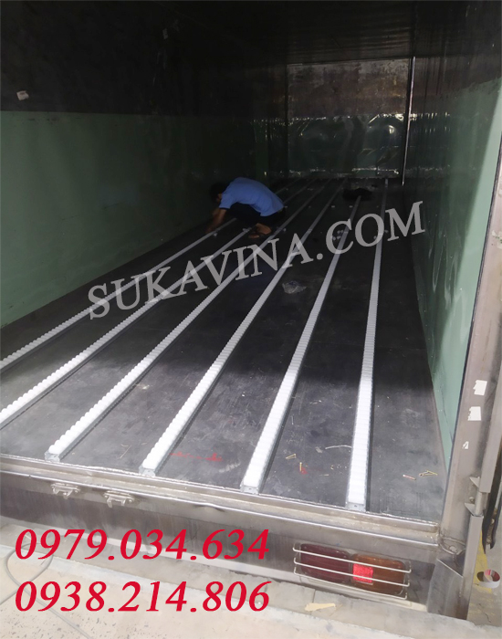 con lan thung hang xe tai 1.jpg (276 KB)